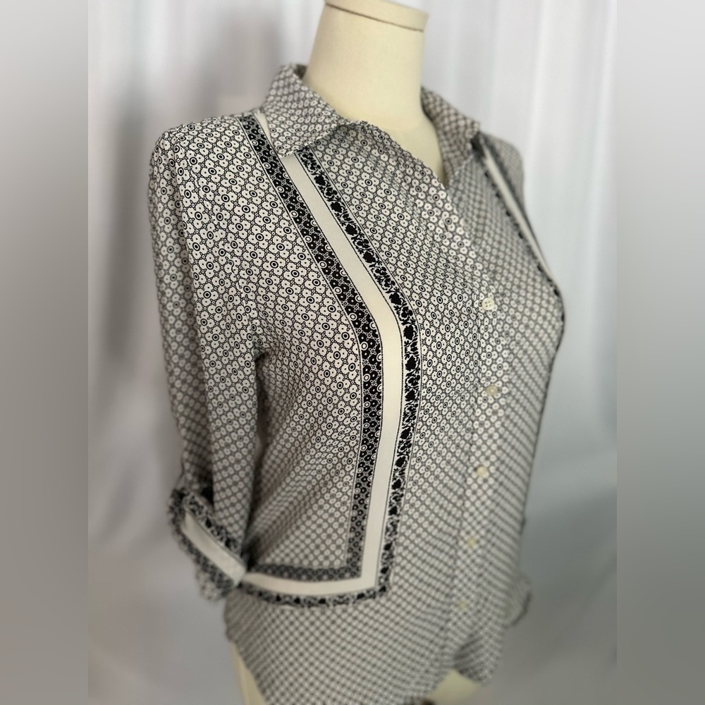Loft Black & White Printed Women's Blouse (638) - Picture 10 of 15
